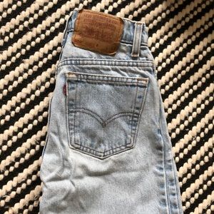 Women’s Levi jeans